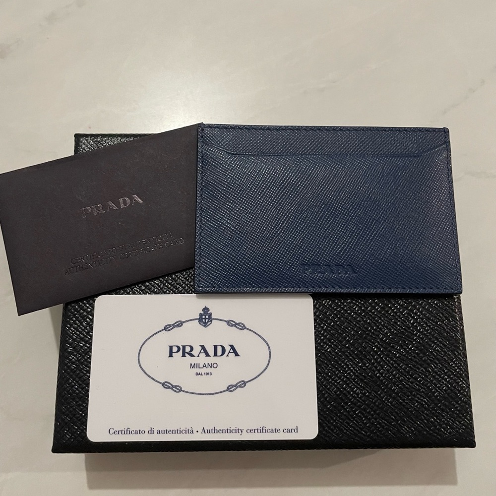 Prada Cardcase - Picture 2 of 6